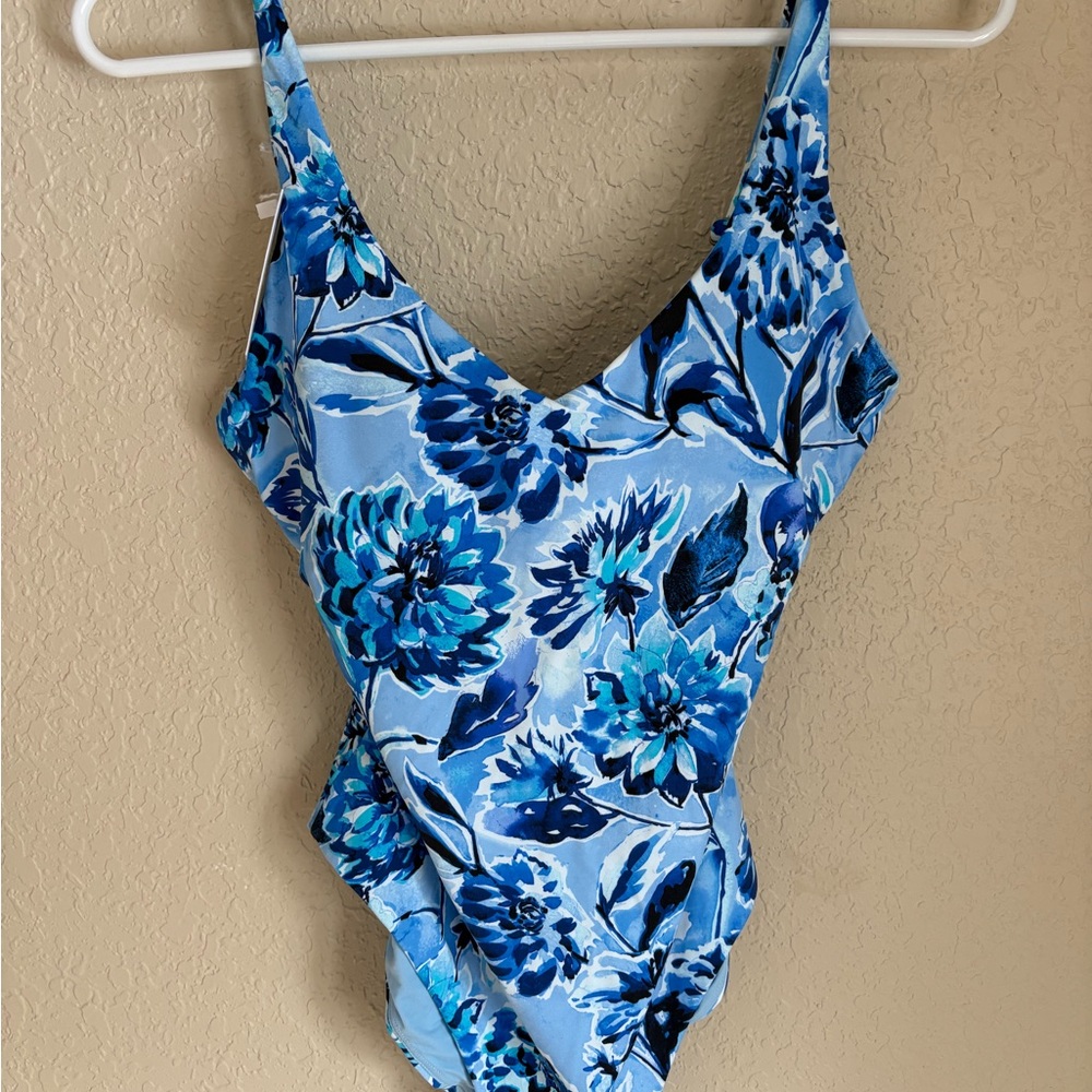 NWT Andie Blue Floral One-Piece Swimsuit